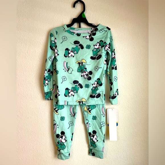 Disney Kids Pajamas - Green Mickey Mouse Set size 5T-NWT - Picture 1 of 4
